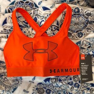 *NWT Under Armour Sports Bra